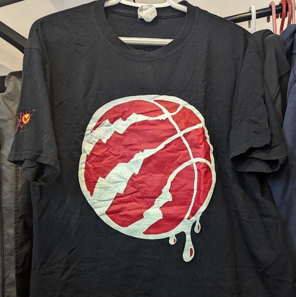 Toronto Raptors Drippy Logo T-Shirt Size Large - Picture 1 of 1